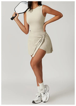 Macaquinho Feminino Beach Fit com Saia
