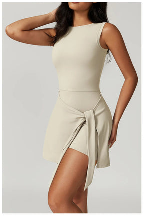 Macaquinho Feminino Beach Fit com Saia