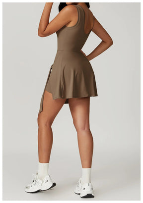 Macaquinho Feminino Beach Fit com Saia